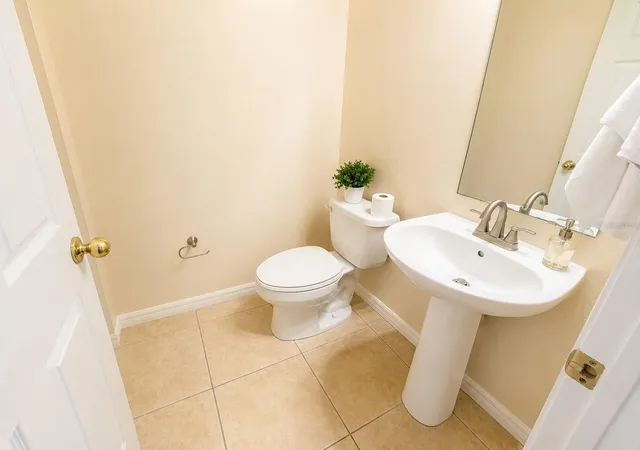 Photo 5 of Townhouse for sale at 7601 Acklins Rd, Kissimmee, FL 34747 | MLS# S5152952 | Listing updated on 2026-08-28
