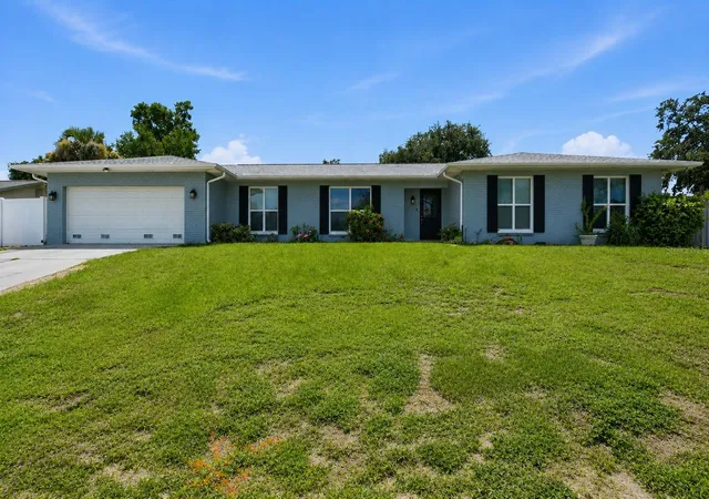 2nd image of 1124 King Arthur Ct, Valrico, FL 33594 | MLS# TB8525672