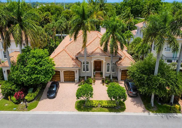 1st image of 785 Harbour Isle Pl, West Palm Beach, FL 33410 | MLS# TB8525793