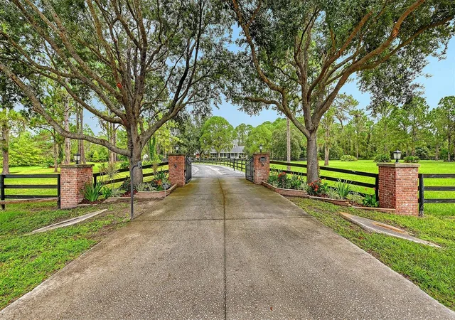 2nd image of 20011 65th Ave E, Bradenton, FL 34211 | MLS# A4698969