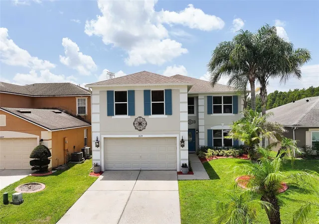 Photo 3 of Single family home for sale at 1424 Aguacate Ct, Orlando, FL 32837 | MLS# O6422221 | Listing updated on 2026-09-25