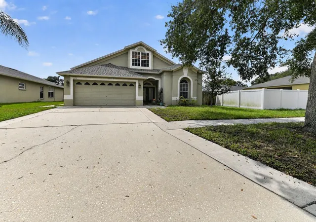 Photo 3 of Single family home for sale at 6717 Guilford Crst Dr, Apollo Beach, FL 33572 | MLS# O6422544 | Listing updated on 2026-09-30