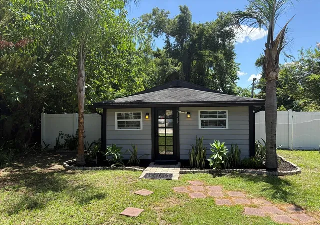 Photo 2 of Single family home for sale at 2415 Mayer St, Orlando, FL 32806 | MLS# O6422915 | Listing updated on 2026-09-07