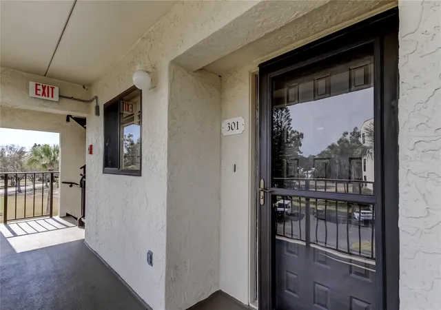 2nd image of 9450 Harbor Greens Wy #301, Seminole, FL 33776 | MLS# TB8526556