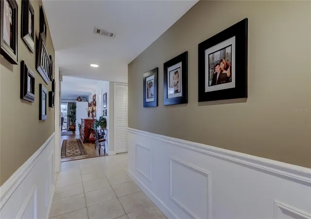 4th image of 9450 Harbor Grns Wy, Seminole, FL 33776