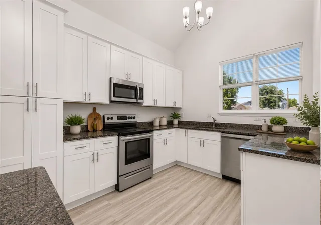 Photo 4 of Single family home for sale at 713 Swallow Ln, Kissimmee, FL 34759 | MLS# S5153215 | Listing updated on 2026-09-02