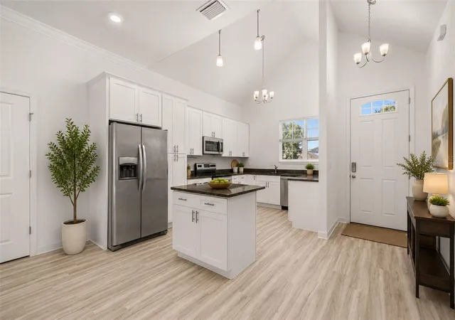 Photo 5 of Single family home for sale at 713 Swallow Ln, Kissimmee, FL 34759 | MLS# S5153215 | Listing updated on 2026-09-02