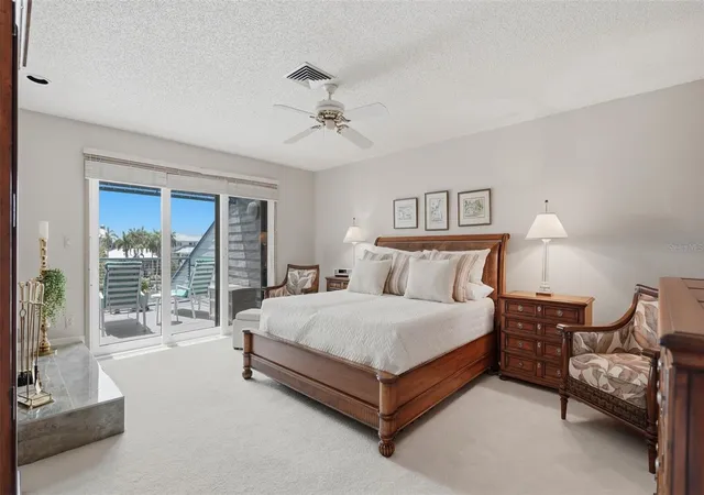 Listing Photo 5 - Condo for sale in building located at 910 Pinellas Bayway S, St. Petersburg, FL 33715 - Unit #201