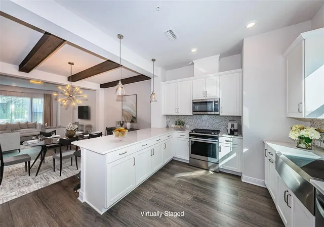 5th image of 815 Burlington Ave N, Saint Petersburg, FL 33701 | MLS# TB8526759