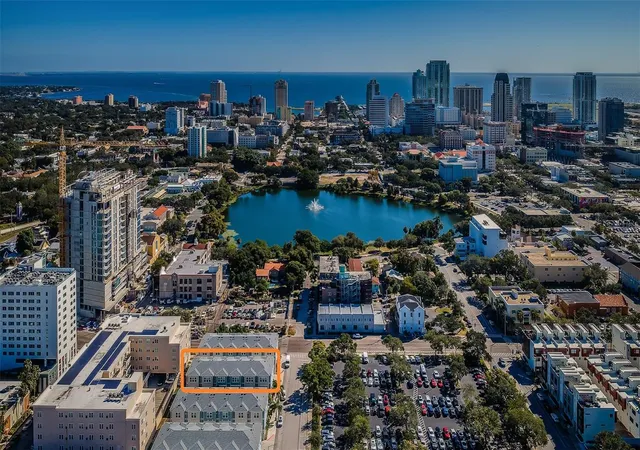 57th image of 815 Burlington Ave N, Saint Petersburg, FL 33701 | MLS# TB8526759