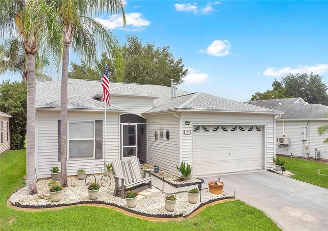Photo 3 of Single family home for sale at 228 Grand Vista Trl, Leesburg, FL 34748 | MLS# G5114775 | Listing updated on 2026-10-12