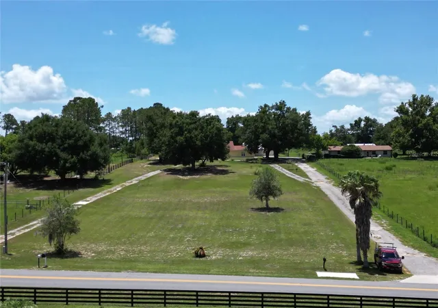 2nd image of 3830 Griffin View Dr, Lady Lake, FL 32159 | MLS# O6423193
