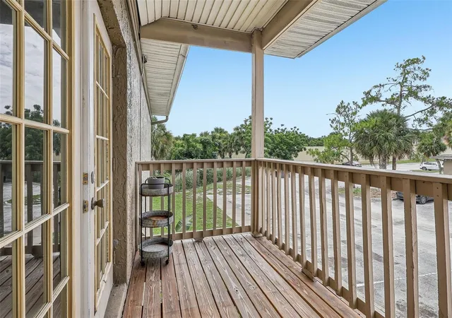 2nd image of 305 Wymore Rd, ALTAMONTE SPRINGS, FL 32714