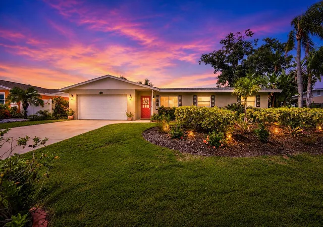 Photo 3 of Single family home for sale at 3326 Bougainvillea St, Sarasota, FL 34239 | MLS# A4699399 | Listing updated on 2026-09-04