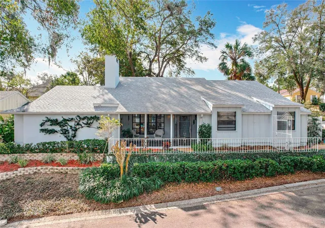 1st image of 21 Townhill Dr, Eustis, FL 32726 | MLS# R4911612