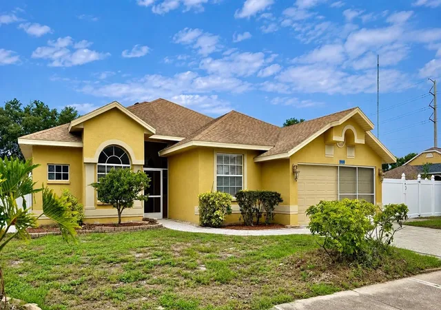 2nd image of 1959 Wood Trail St, Tarpon Springs, FL 34689 | MLS# TB8527477