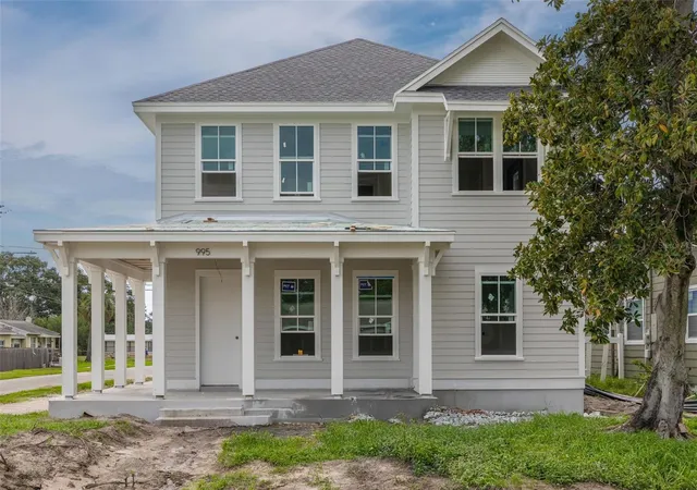 Photo 1 of Single family home for sale at 995 48th Avenue N, Saint Petersburg, FL 33703 | MLS# TB8527480 | Listing updated on 2026-08-18