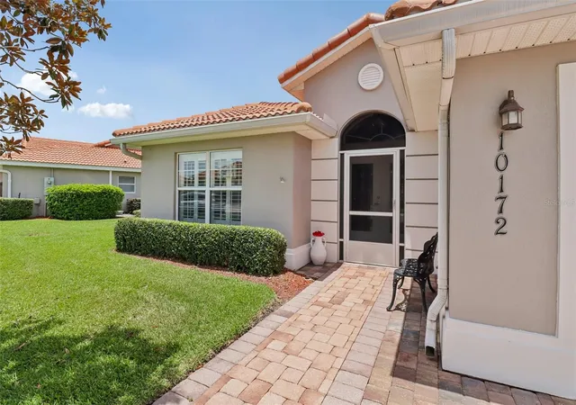 4th image of 10172 Mainsail Dr, Oxford, FL 34484 | MLS# G5114844