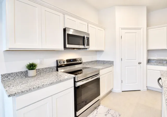Photo 3 of Single family home for sale at 2150 Gold Dust Dr, Clermont, FL 34715 | MLS# O6423789 | Listing updated on 2026-08-19