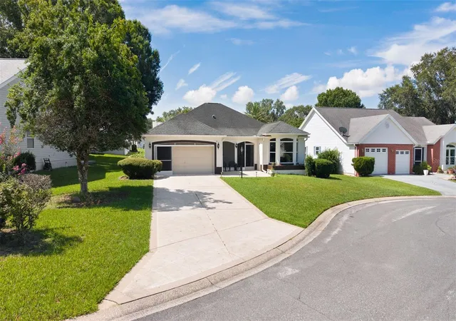 4th image of 1012 Diego Ct, Lady Lake, FL 32159 | MLS# G5114861