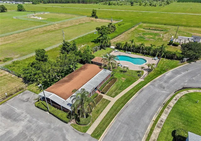 31st image of 25124 Huckleberry Wy, Astatula, FL 34705 | MLS# O6423836