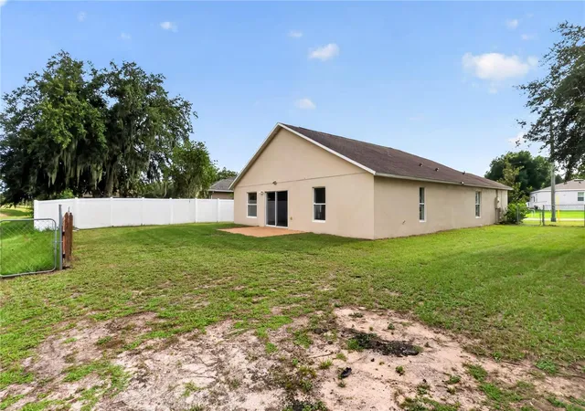 Photo 25 of Single family home for sale at 725 Robin Ct, Kissimmee, FL 34759 | MLS# O6423849 | Listing updated on 2026-09-02