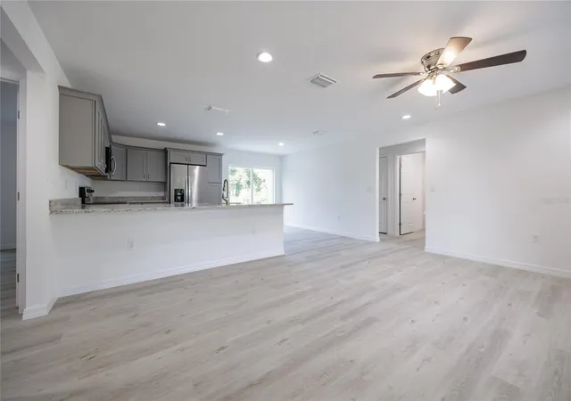 Photo 4 of Single family home for sale at 691 E Country Clb Dr, Williston, FL 32696 | MLS# GC541844 | Listing updated on 2026-10-02