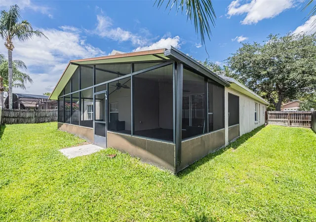 5th image of 2843 Strand Cir, Oviedo, FL 32765 | MLS# O6423906