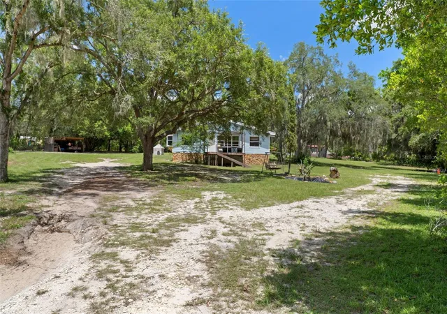 2nd image of 12042 Kamback Dr, Brooksville, FL 34614 | MLS# L4963409