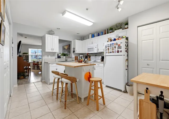 5th image of 4611 Sw 48Th Wy #108, Gainesville, FL 32608 | MLS# GC541872