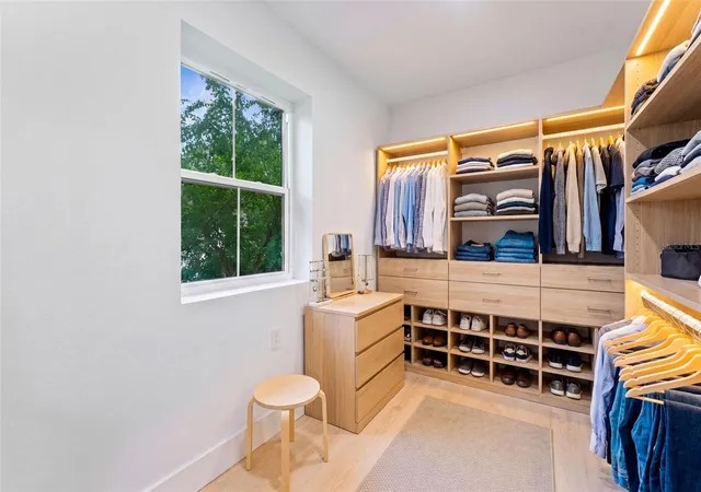 5th image of 802 W Coral St, Tampa, FL 33602 | MLS# TB8528014