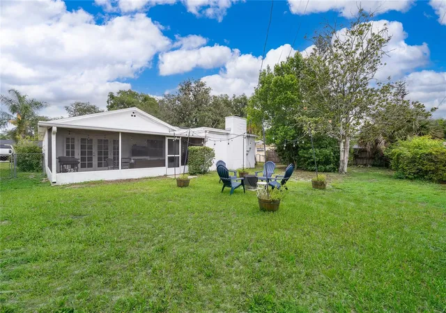 3rd image of 2464 Hunterfield Rd, Maitland, FL 32751 | MLS# O6424179