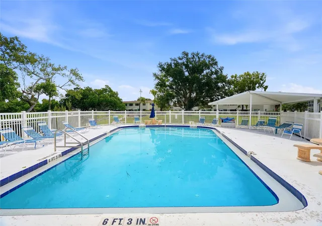 Condo for sale at 4570 Overlook Dr NE #175, ST PETERSBURG, FL 33703 | MLS# TB8528324