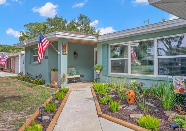 5th image of 2405 Summerlin Dr, Clearwater, FL 33764 | MLS# TB8528392
