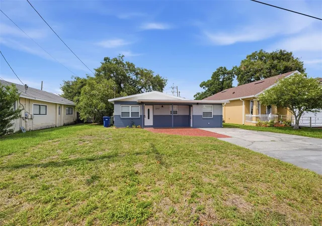 Photo 2 of Single family home for sale at 3147 W Cordelia St, Tampa, FL 33607 | MLS# TB8528446 | Listing updated on 2026-09-01