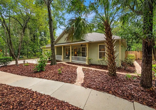 3rd image of 3883 Sw 21St Dr, Gainesville, FL 32608 | MLS# GC541907