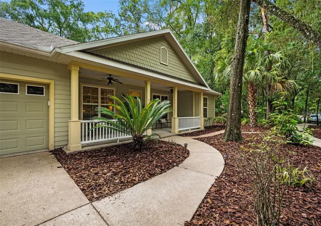 4th image of 3883 Sw 21St Dr, Gainesville, FL 32608 | MLS# GC541907