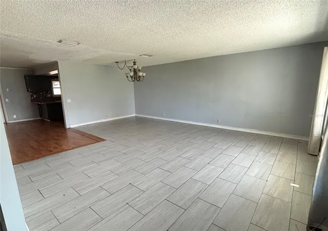 Photo 2 of Single family home for sale at 212 Overlook Dr, Winter Haven, FL 33884 | MLS# O6424548 | Listing updated on 2026-09-24