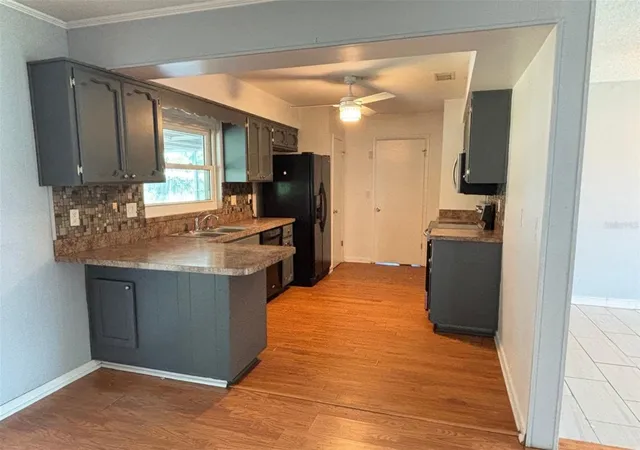 Photo 3 of Single family home for sale at 212 Overlook Dr, Winter Haven, FL 33884 | MLS# O6424548 | Listing updated on 2026-09-24