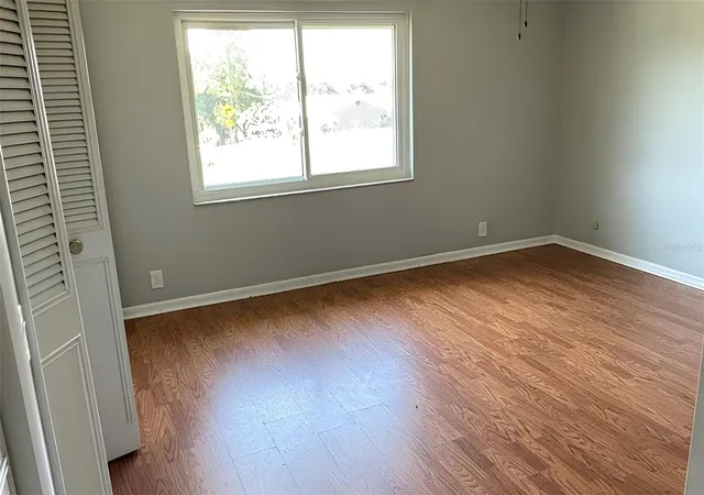 Photo 4 of Single family home for sale at 212 Overlook Dr, Winter Haven, FL 33884 | MLS# O6424548 | Listing updated on 2026-09-24