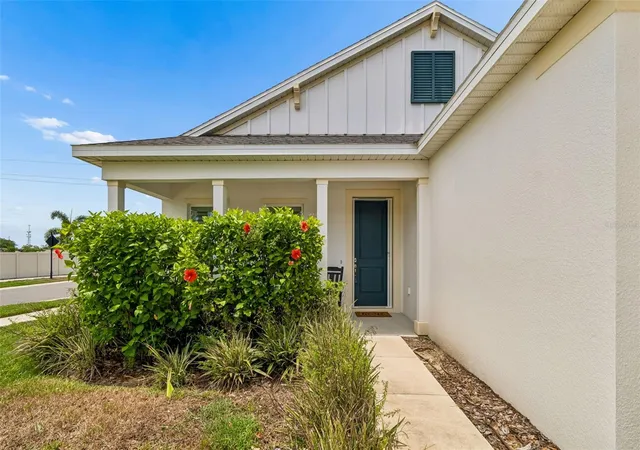 Photo 3 of Single family home for sale at 283 Sand Crane Way, Tarpon Springs, FL 34689 | MLS# W7887586 | Listing updated on 2026-08-17