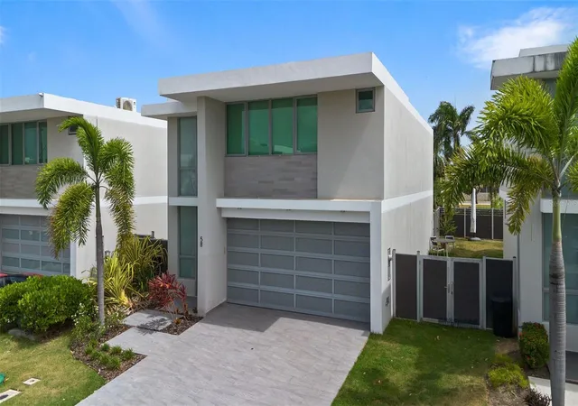 Photo 2 of Single family home for sale at Riviera 58 Central Park St, Bayamon, PR 00959 | MLS# PR9122723 | Listing updated on 2026-08-19