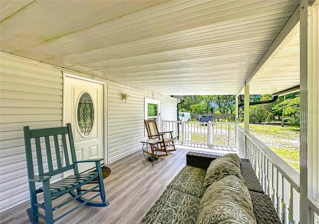 3rd image of 151 Lake Susan Rd, Hawthorne, FL 32640 | MLS# TB8528674