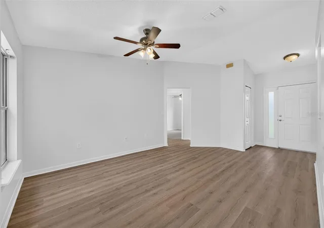 Photo 4 of Single family home for sale at 719 Waxwing Ct, Kissimmee, FL 34759 | MLS# O6424614 | Listing updated on 2026-08-17