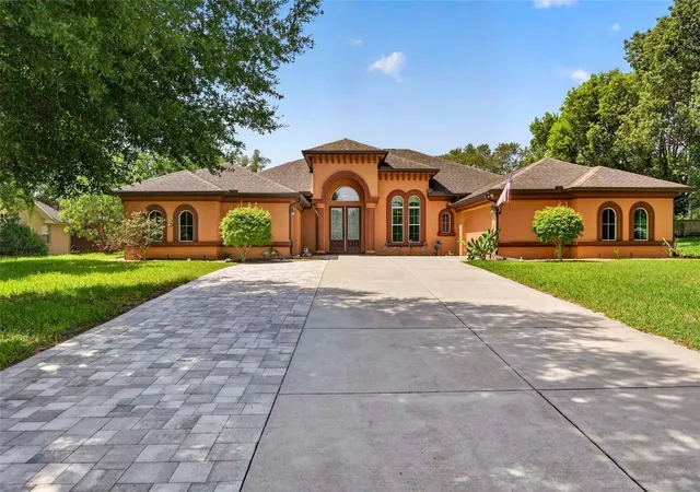 Photo 1 of Single family home for sale at 12470 Huntington Woods Ave, Spring Hill, FL 34609 | MLS# W7887592 | Listing updated on 2026-08-27