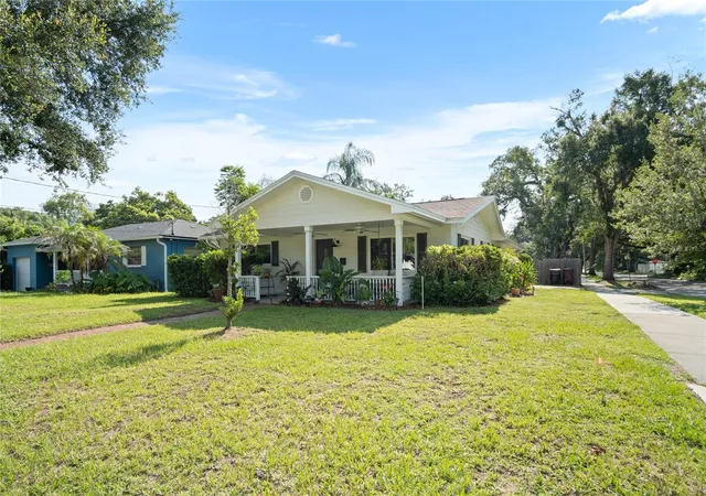 Photo 2 of Single family home for sale at 501 Meridale Ave, Orlando, FL 32803 | MLS# O6424715 | Listing updated on 2026-08-17