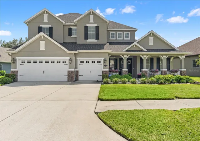 Photo 1 of Single family home for sale at 19304 Yellow Clover Dr, Tampa, FL 33647 | MLS# TB8528808 | Listing updated on 2026-08-30