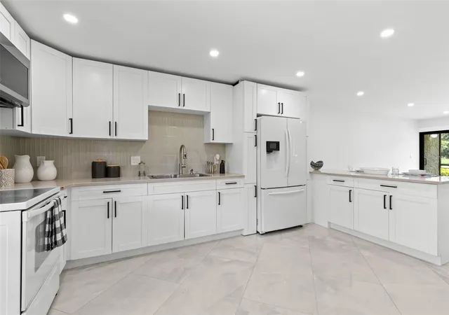 3rd image of 2614 Cvs Cay Dr, Clearwater, FL 33760