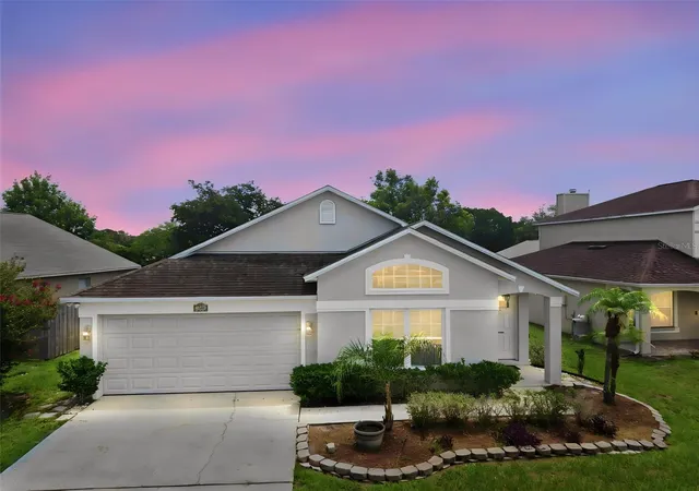 Photo 1 of Single family home for sale at 4201 Pacifica Dr, Orlando, FL 32817 | MLS# O6424803 | Listing updated on 2026-10-19