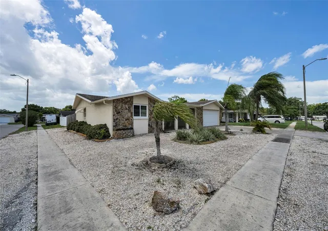 Photo 4 of Single family home for sale at 5834 Embay Ave, New Port Richey, FL 34652 | MLS# W7887604 | Listing updated on 2026-09-24